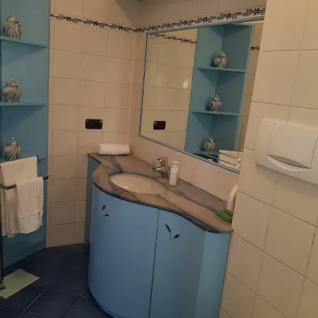 Casa Riva Bella Riva Ligure